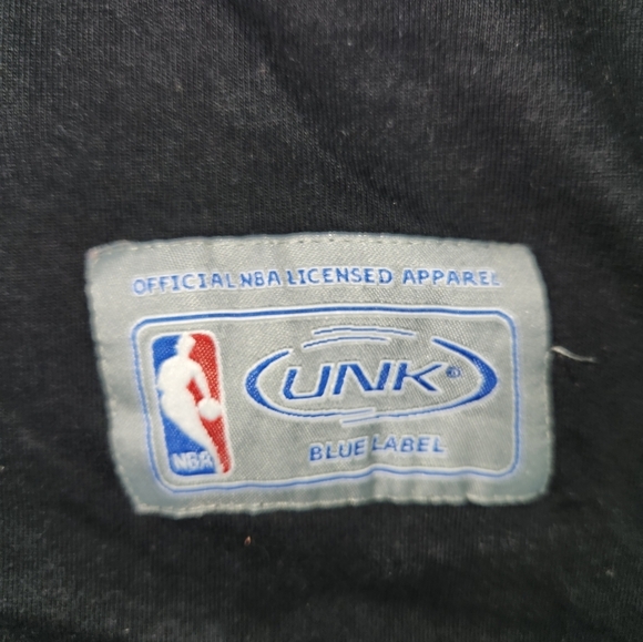 NY Knicks Logo T-Shirt - Picture 4 of 6